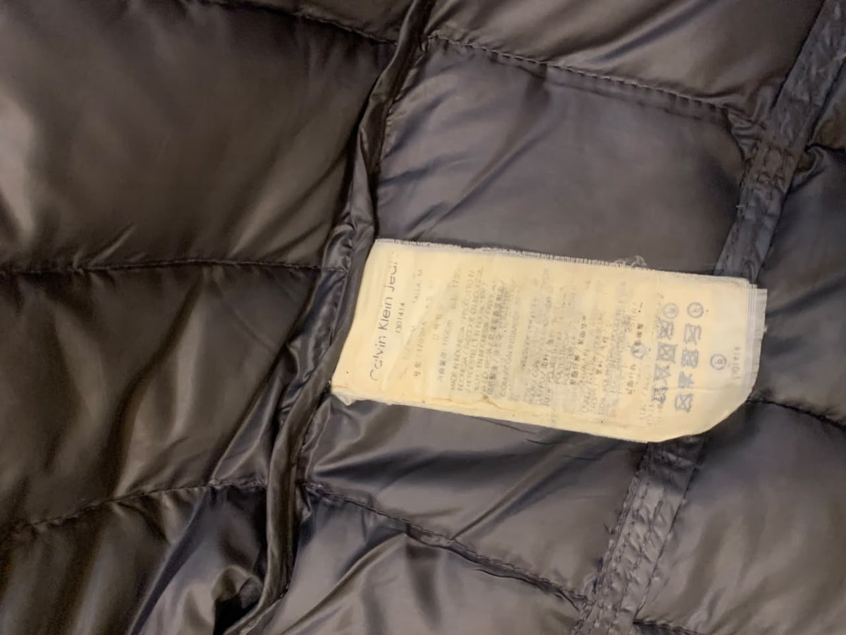 CALVIN KLIEN JEANS ULTRA LEIGHT WEIGHT DUCK DOWN FEATHER PUFFER