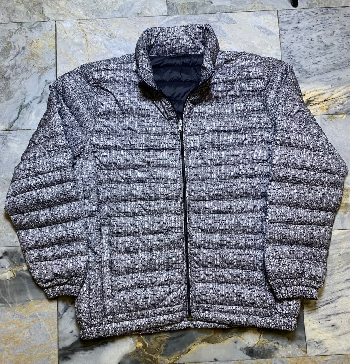 UNIQLO ULTRA LEIGHT WEIGHT DUCK DOWN FEATHER JACKET