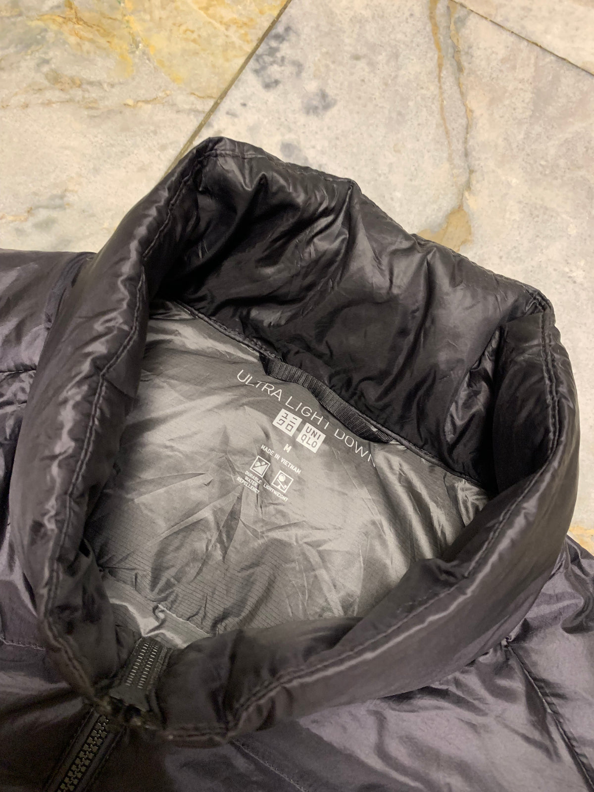 UNIQLO PACKABLE ULTRA LEIGHT WEIGHT SLEEVELESS PUFFER
