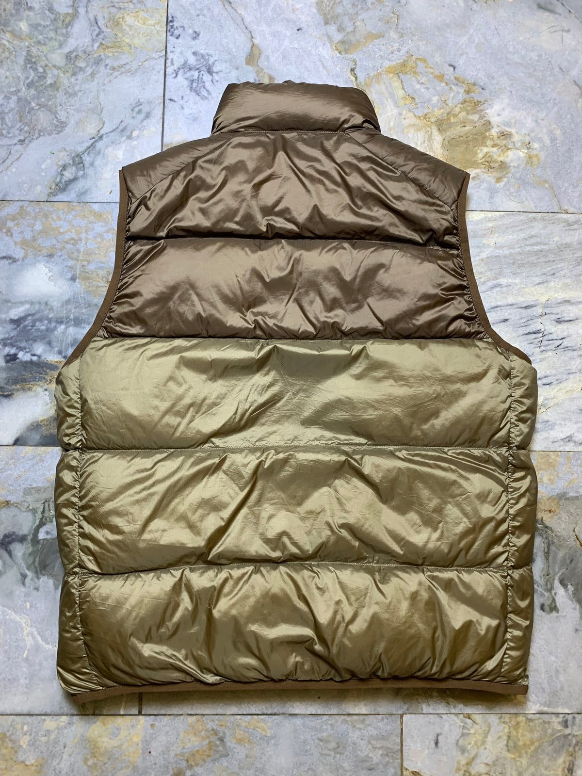 UNIQLO PACKABLE ULTRA LEIGHT WEIGHT SLEEVELESS PUFFER