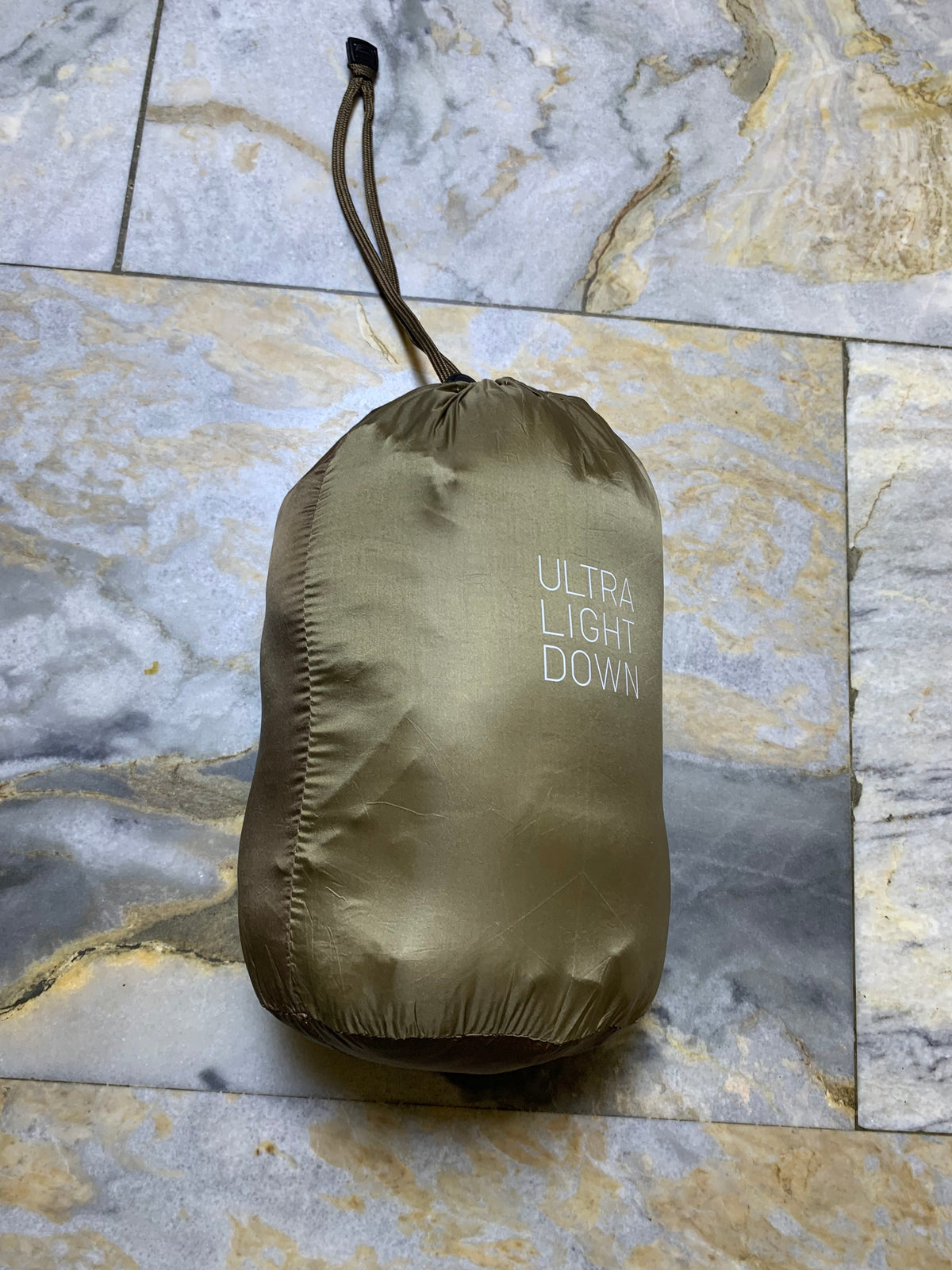 UNIQLO PACKABLE ULTRA LEIGHT WEIGHT SLEEVELESS PUFFER