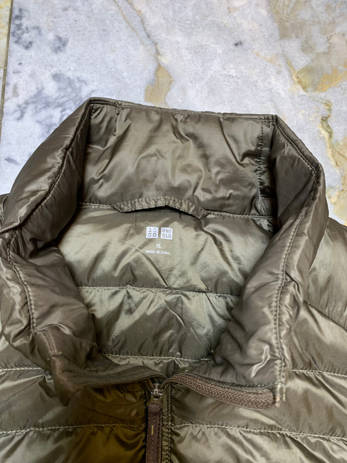 UNIQLO PACKABLE ULTRA LEIGHT WEIGHT SLEEVELESS PUFFER