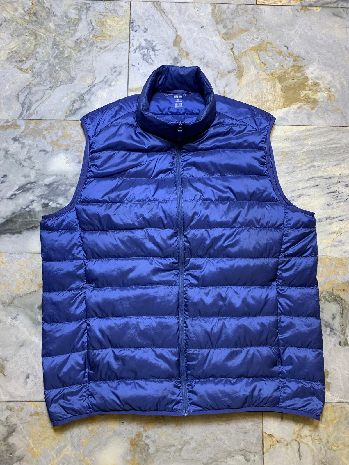 UNIQLO PACKABLE ULTRA LEIGHT WEIGHT SLEEVELESS PUFFER
