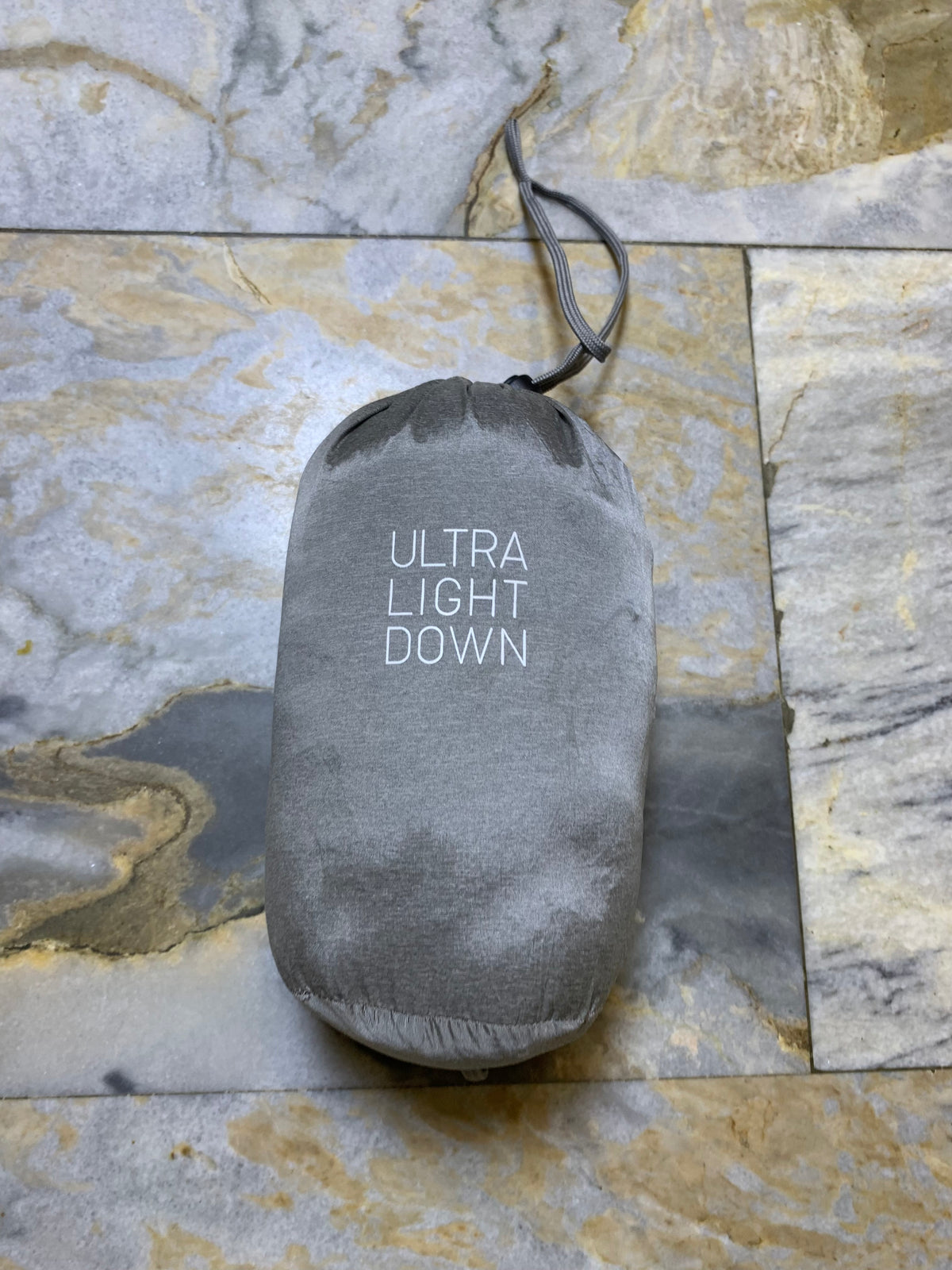 UNIQLO PACKABLE ULTRA LEIGHT WEIGHT SLEEVELESS PUFFER