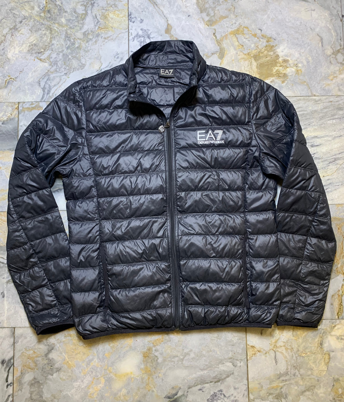 EMORIO ARMANI ULTRA LEIGHT WEIGHT DUCK DOWN FEATHER PUFFER