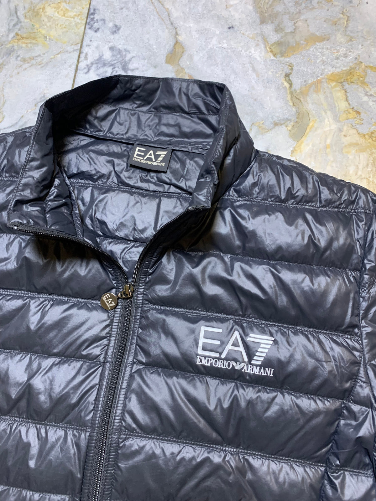 EMORIO ARMANI ULTRA LEIGHT WEIGHT DUCK DOWN FEATHER PUFFER