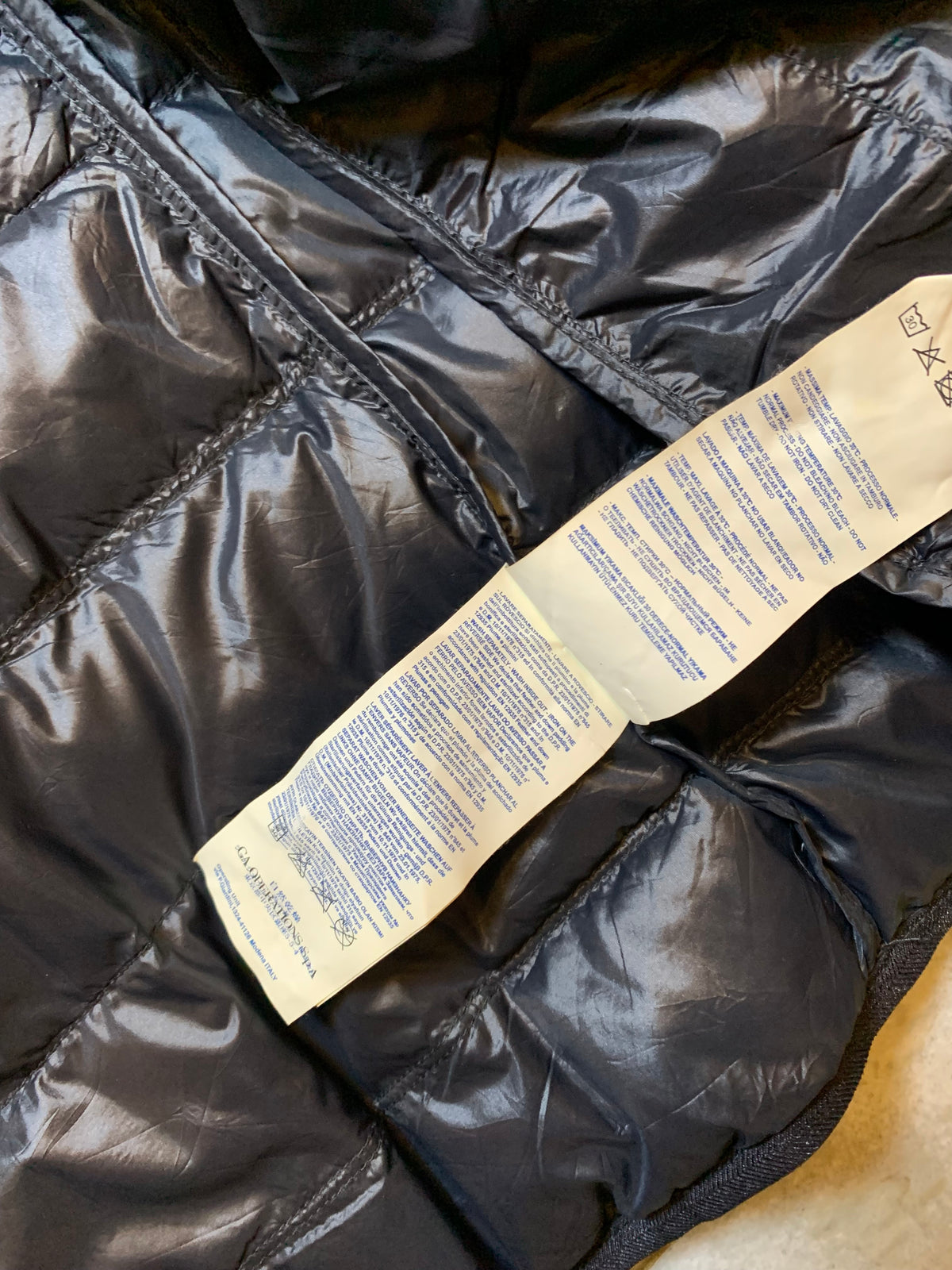 EMPORIO ARMANI LEIGHT WEIGHT DUCJ DOWN FEATHER PUFFER