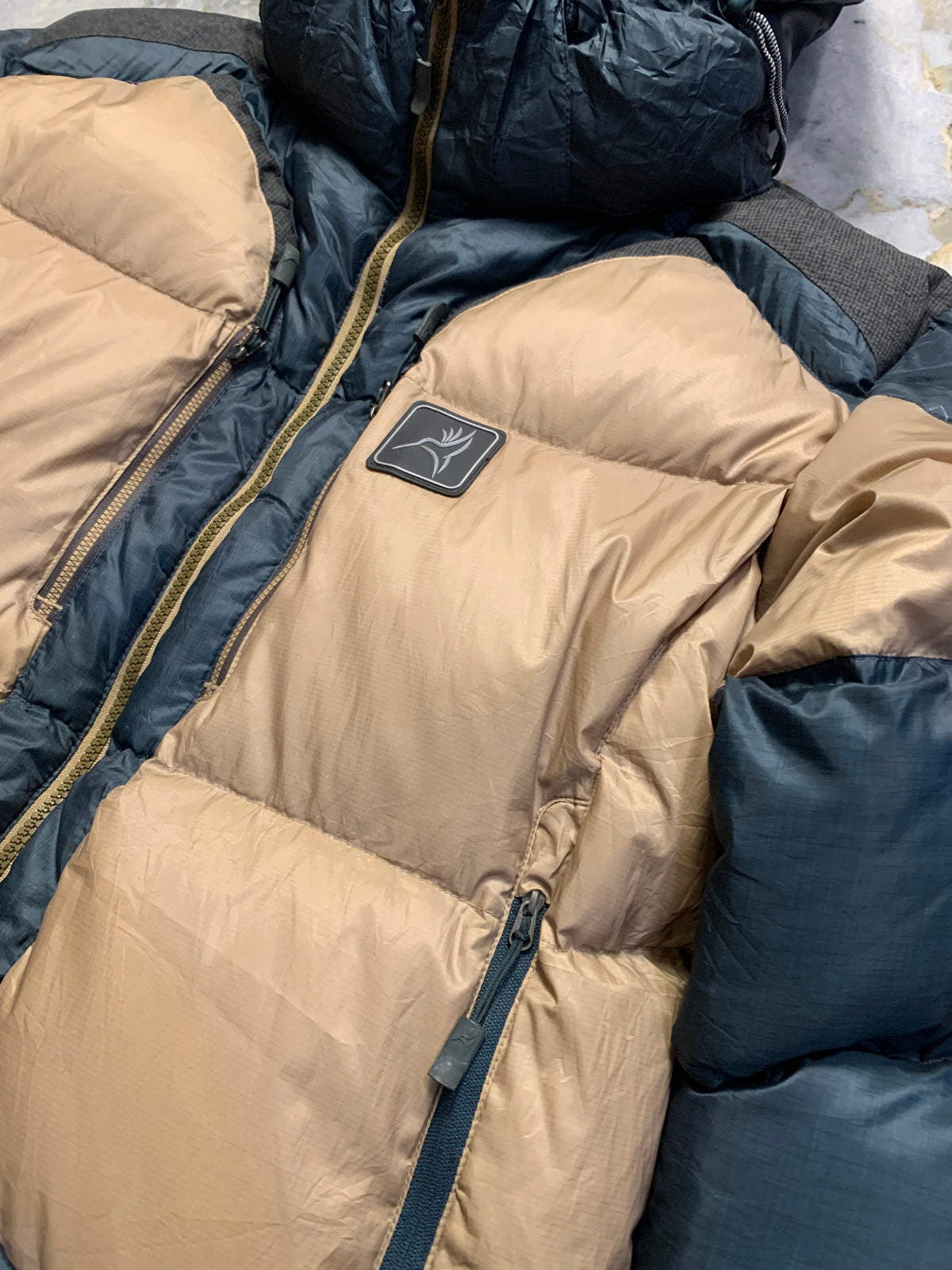 WEST WOOD KARAPEAK BAYOND EXTREME DUCK DOWN FEATHER PUFFER (LARGE)