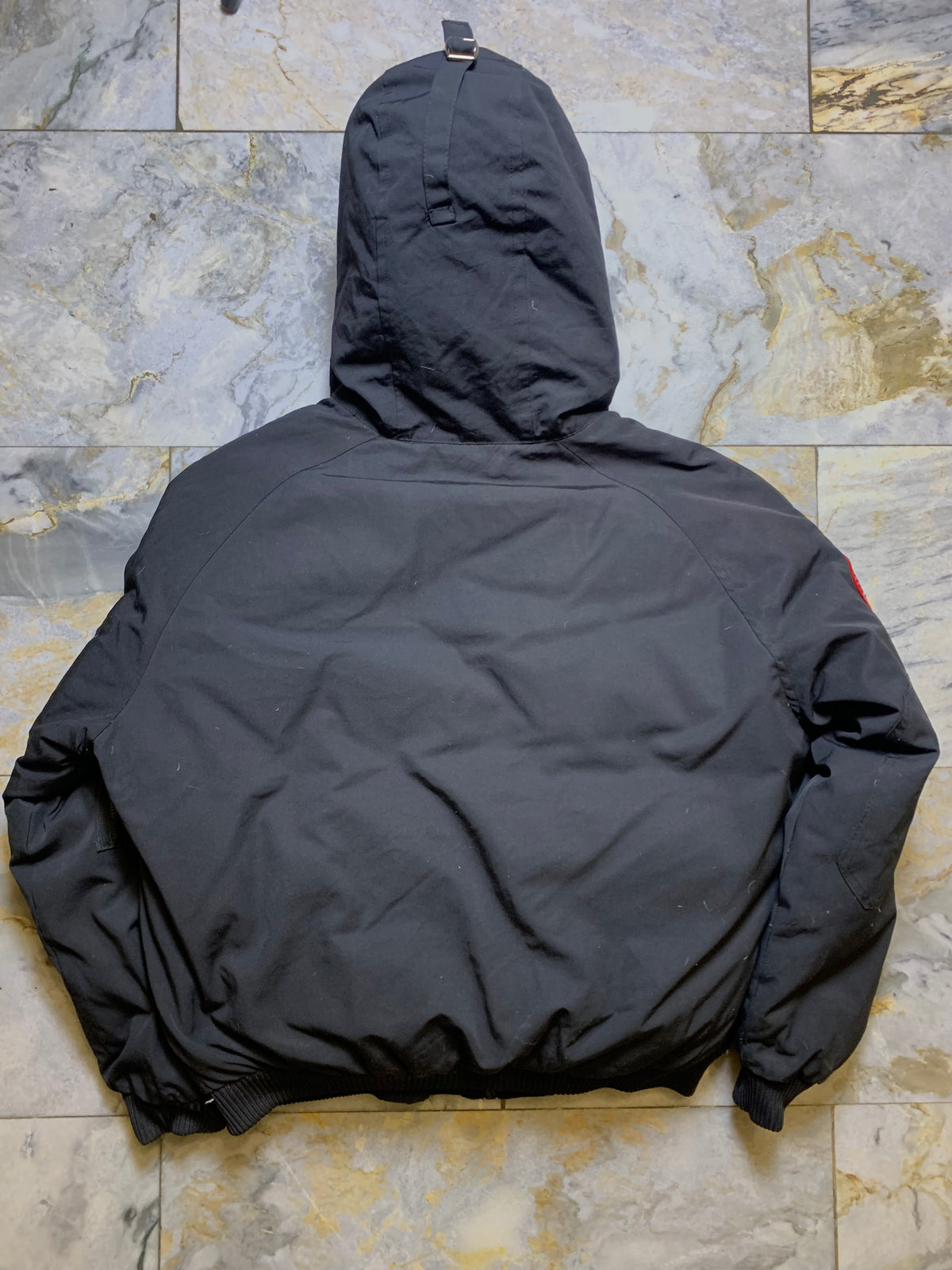 CANADA GOOSE SHORT BODY GOOSE DOWN FEATHER PARKA JACKET (MEDIUIM)