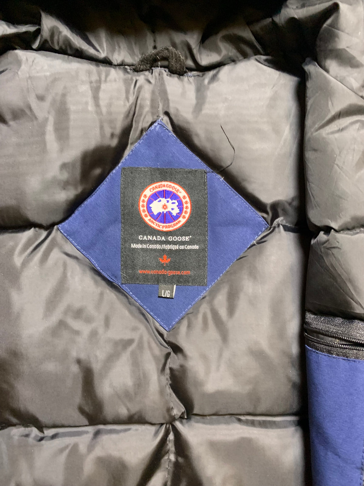 CANADA GOOSE DOWN FEATHER PARKA JACKET (LARGE)