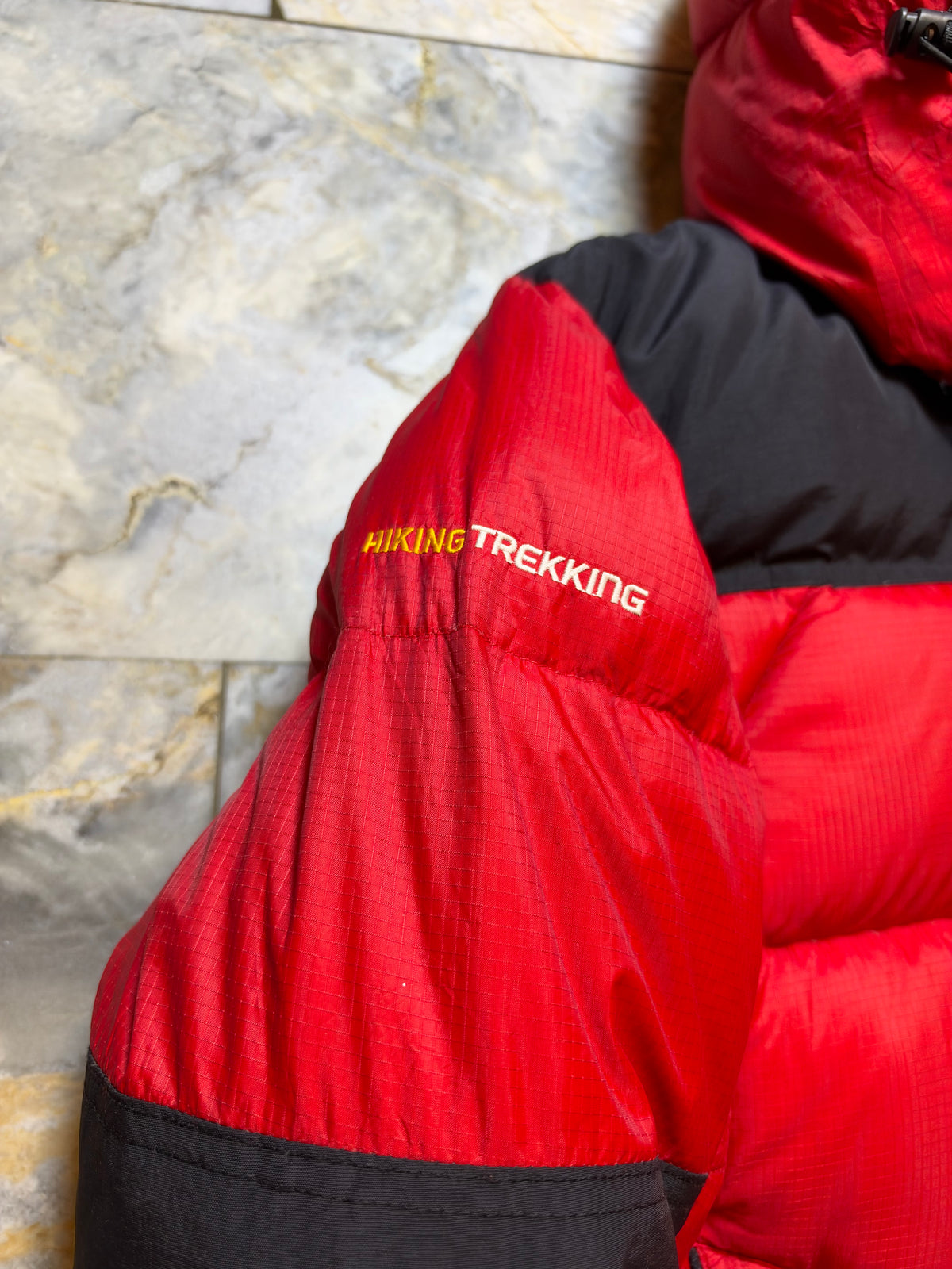 ADIDAS TREKKING DUCK DOWN FEATHER PUFFER (MEDIUIM)