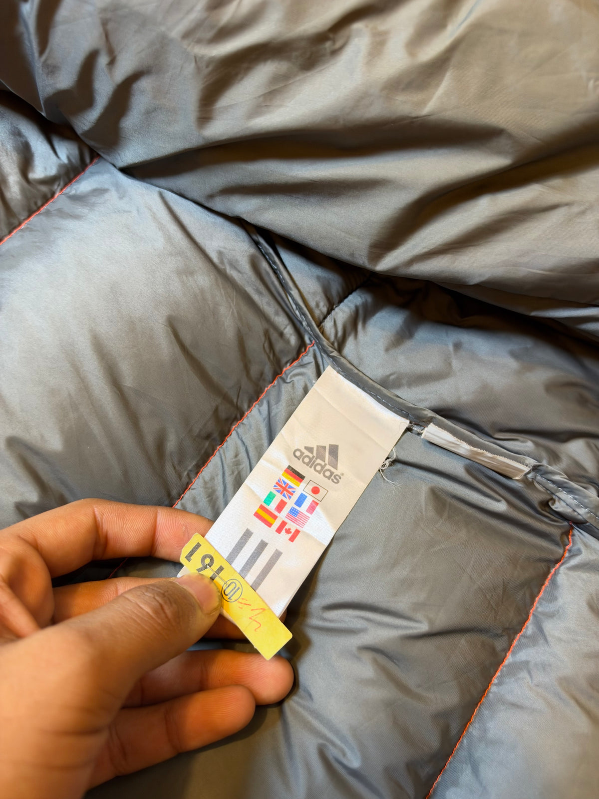 ADIDAS MADE IN VEITNAME DUCK DOWN FEATHER PUFFER (MEDIUIM)