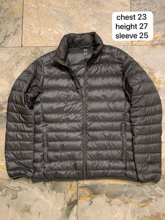 UNIQLO LEIGHT WEIGHT DUCK DOWN FEATHER PUFFER
