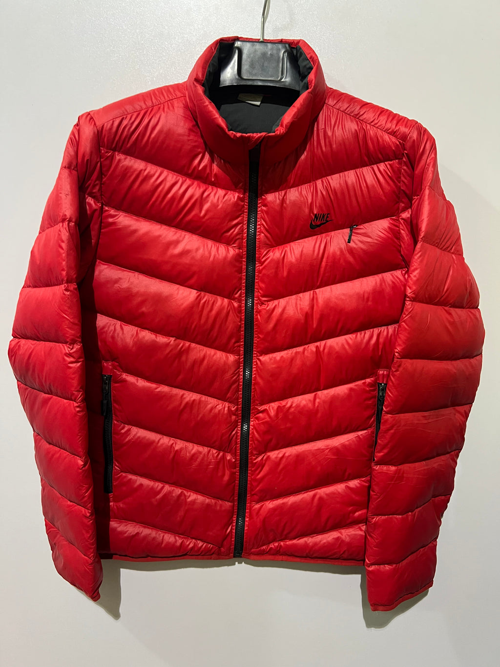 Nike leight weight puffer jacket