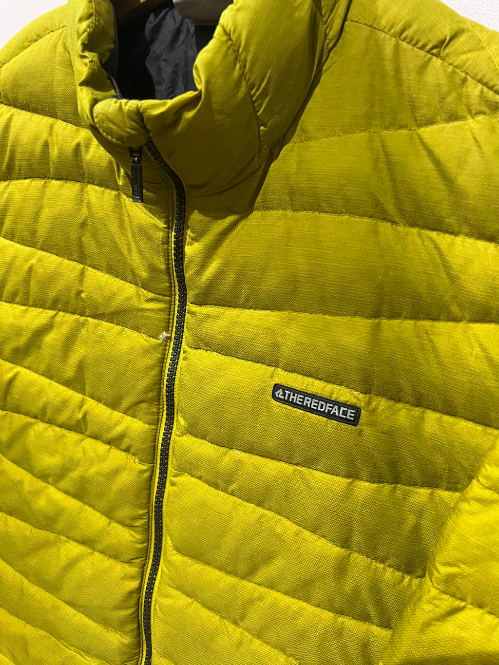 The red face leight weight puffer