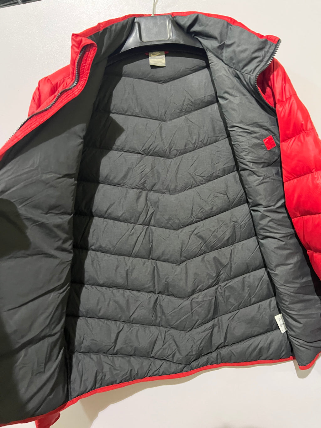 Nike leight weight puffer jacket