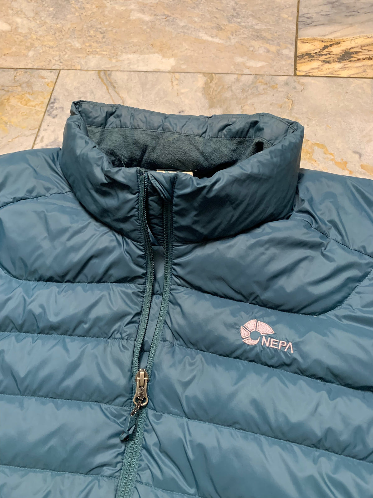 NEPA LEIGHT WEIGHT DUCK DOWN FEATHER PUFFER