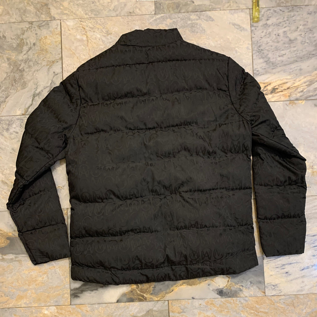 MONCLER LEIGHT WEIGHT PUFFER