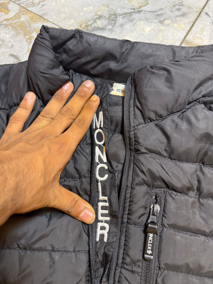 MONCLER BLACK SMART PUFFER