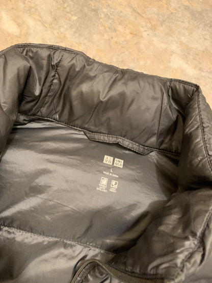 UNIQLO LEIGHT WEIGHT DUCK DOWN FEATHER PUFFER