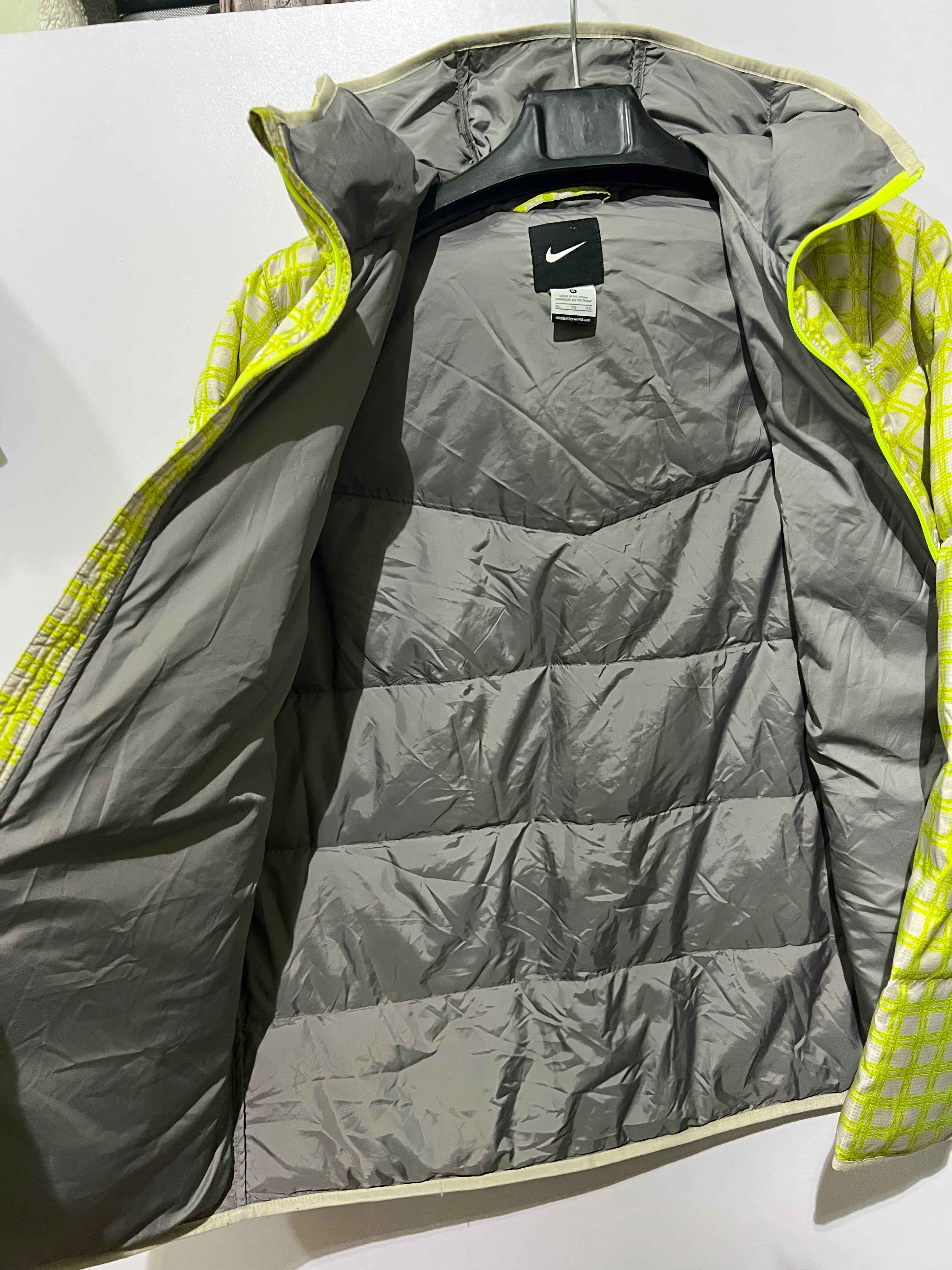 vintage Nike checkered zip-up puffer jacket