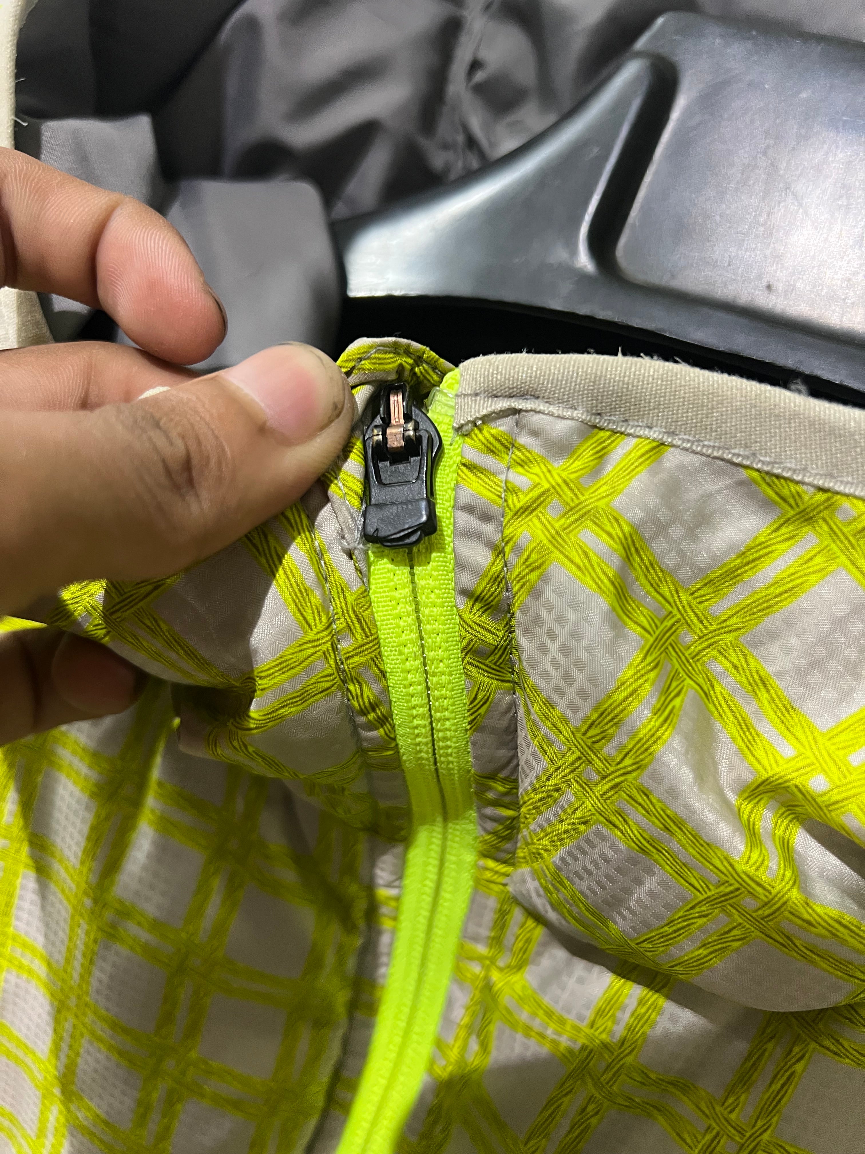 vintage Nike checkered zip-up puffer jacket