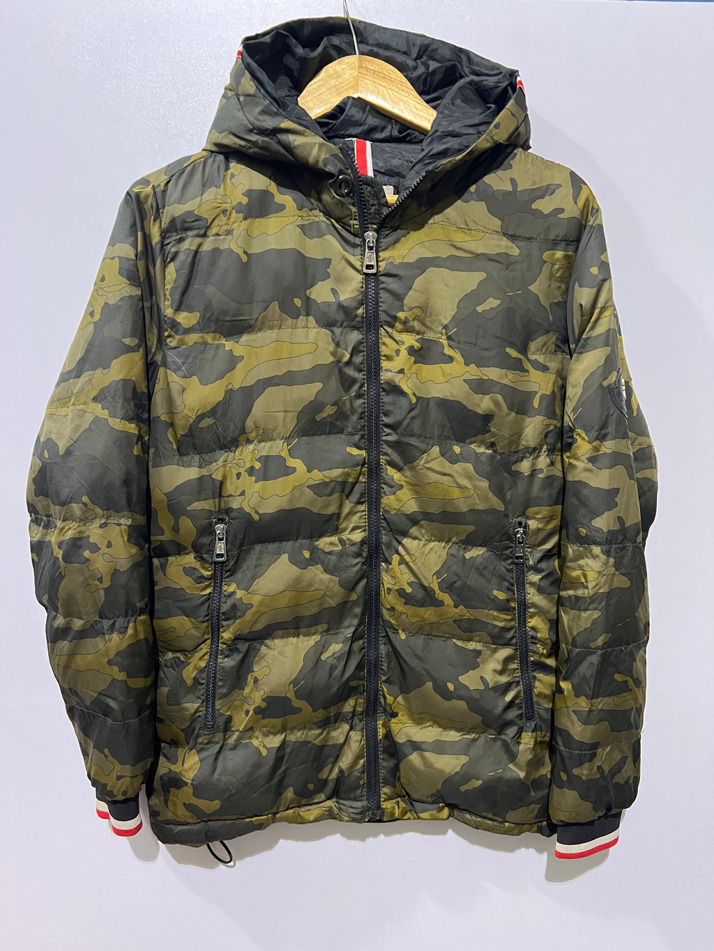 Moncler Nath windbreaker features a distinctive camouflage jacket