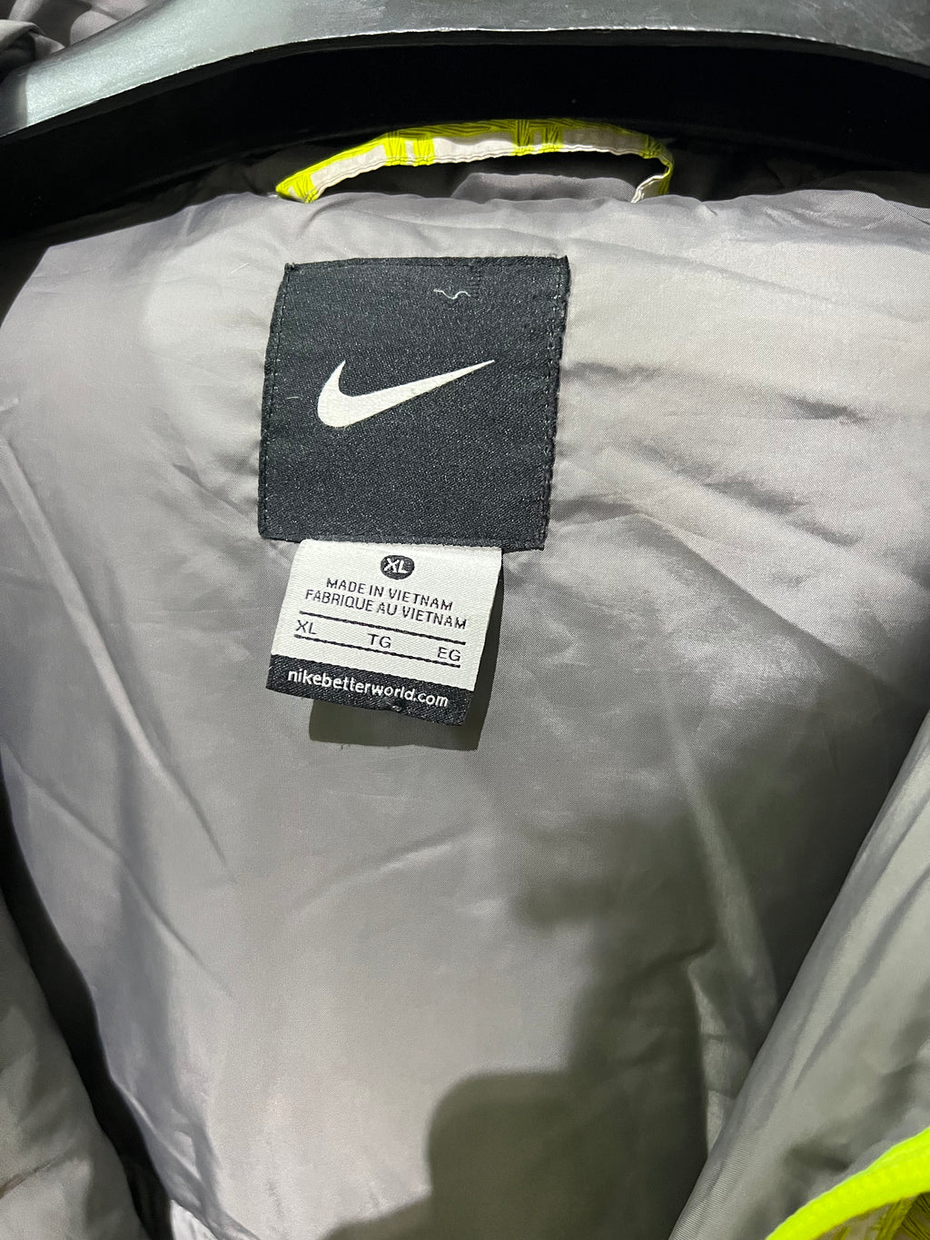 vintage Nike checkered zip-up puffer jacket
