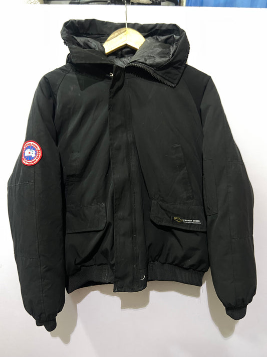 Canada goose short body down jacket