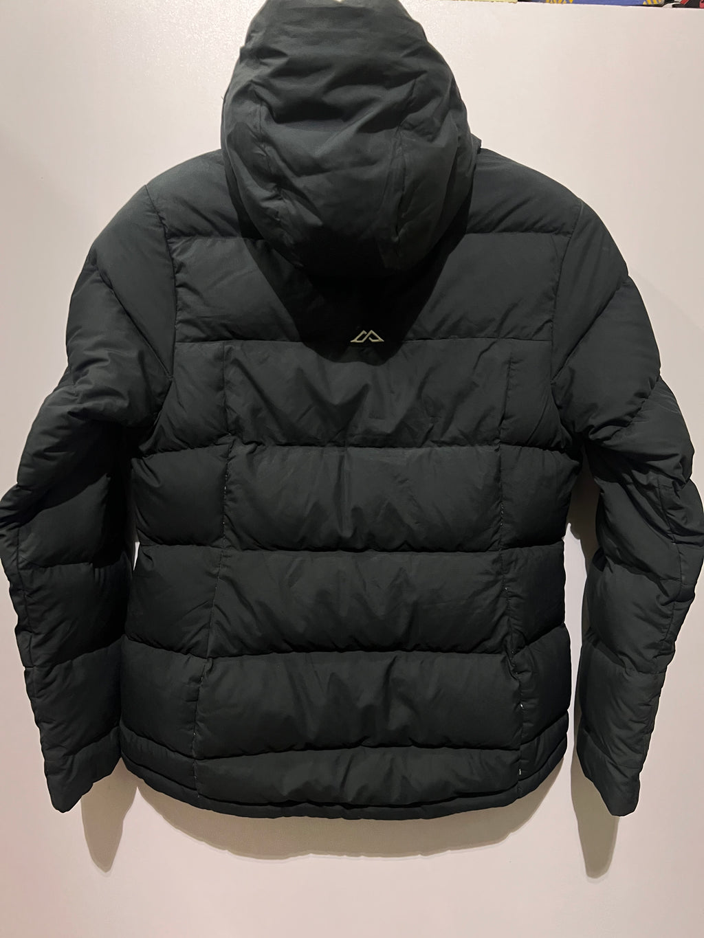 Kathmandu ultra light weight packable puffer