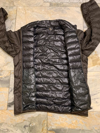 UNIQLO ULTRA LEIGHT WEIGHT DUCK DOWN FEATHER JACKET