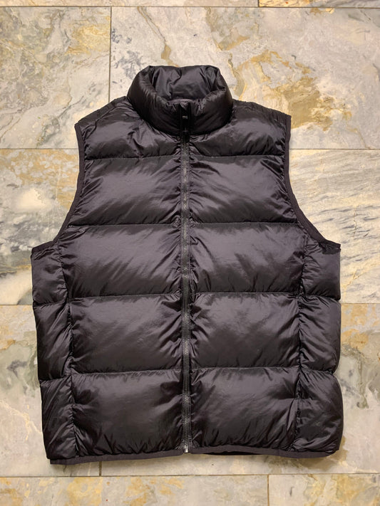 UNIQLO PACKABLE ULTRA LEIGHT WEIGHT SLEEVELESS PUFFER