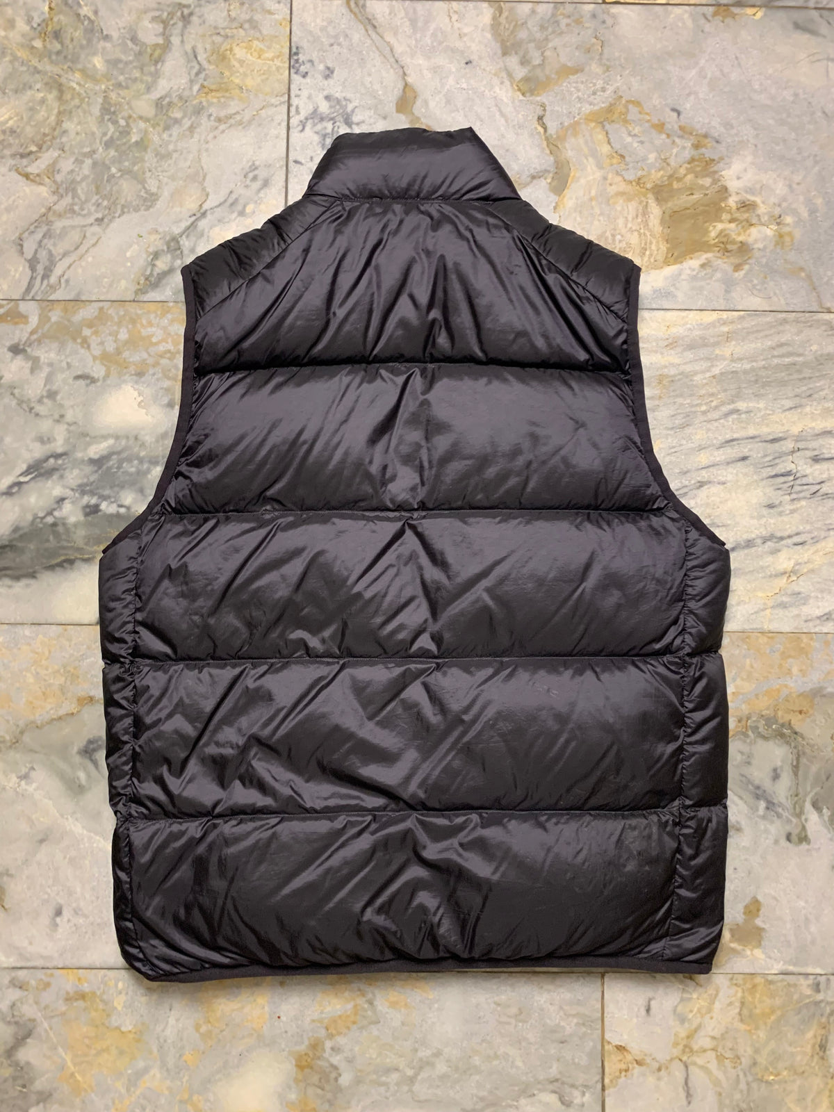 UNIQLO PACKABLE ULTRA LEIGHT WEIGHT SLEEVELESS PUFFER