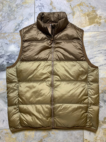 UNIQLO PACKABLE ULTRA LEIGHT WEIGHT SLEEVELESS PUFFER