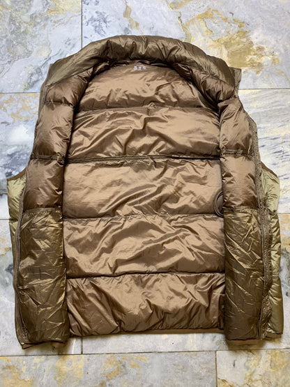 UNIQLO PACKABLE ULTRA LEIGHT WEIGHT SLEEVELESS PUFFER