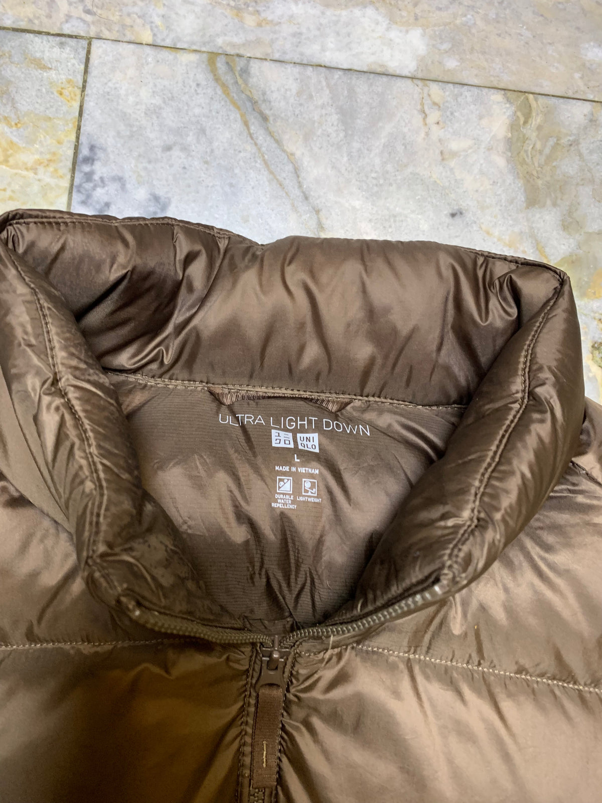 UNIQLO PACKABLE ULTRA LEIGHT WEIGHT SLEEVELESS PUFFER