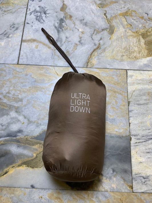 UNIQLO PACKABLE ULTRA LEIGHT WEIGHT SLEEVELESS PUFFER