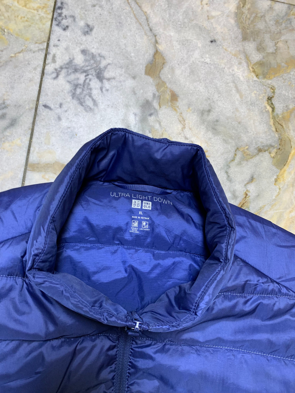 UNIQLO PACKABLE ULTRA LEIGHT WEIGHT SLEEVELESS PUFFER