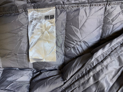 UNIQLO PACKABLE ULTRA LEIGHT WEIGHT SLEEVELESS PUFFER
