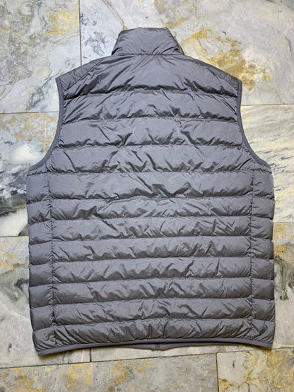 UNIQLO PACKABLE ULTRA LEIGHT WEIGHT SLEEVELESS PUFFER