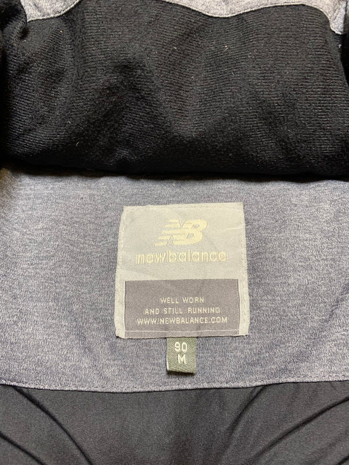 NEW BALANCE SLEEVELESS DUCK DOWN PUFFER