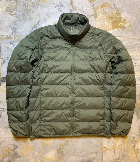 UNIQLO ULTRA LEIGHT WEIGHT DUCK DOWN FEATHER HOODIE PUFFER