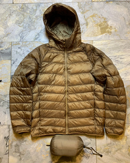 UNIQLO PACKABLE ULTRA LEIGHT WEIGHT DUCK DOWN FEATHER HOODIE PUFFER