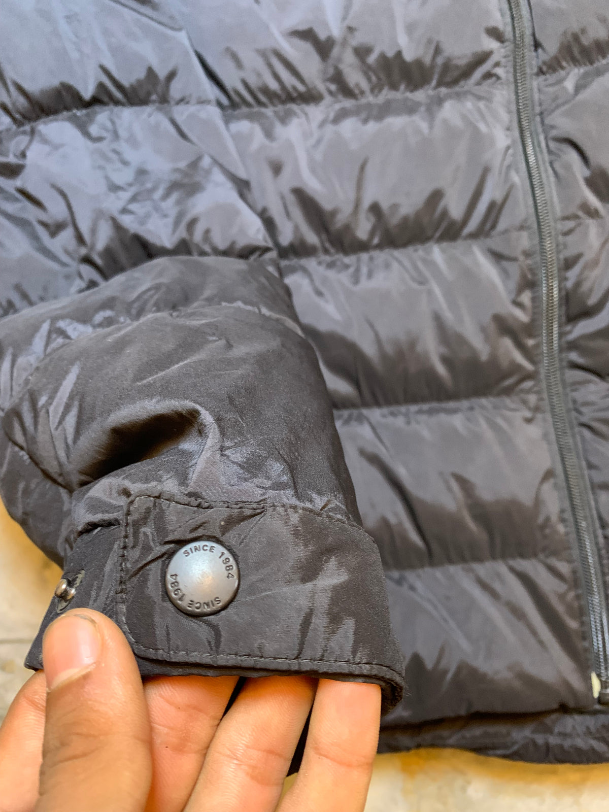 UNIQLO ULTRA LEIGHT WEIGHT DUCK DOWN FEATHER HOODIE PUFFER