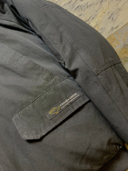 CANADA GOOSE SHORT BODY GOOSE DOWN FEATHER PARKA JACKET (MEDIUIM)