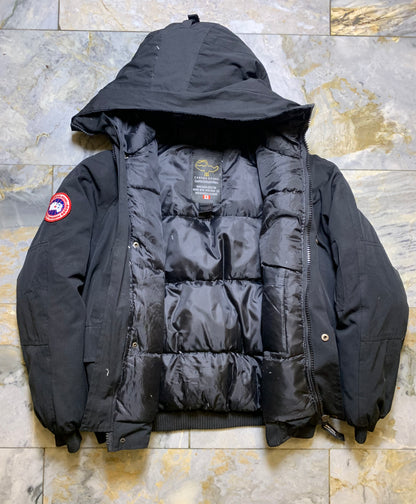 CANADA GOOSE SHORT BODY GOOSE DOWN FEATHER PARKA JACKET (MEDIUIM)