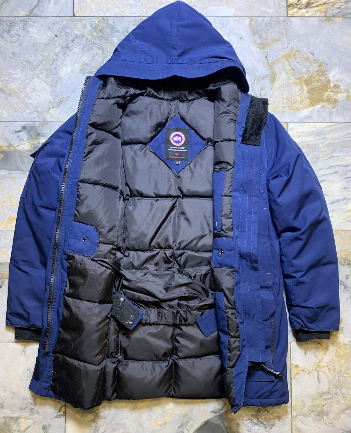 CANADA GOOSE DOWN FEATHER PARKA JACKET (LARGE)