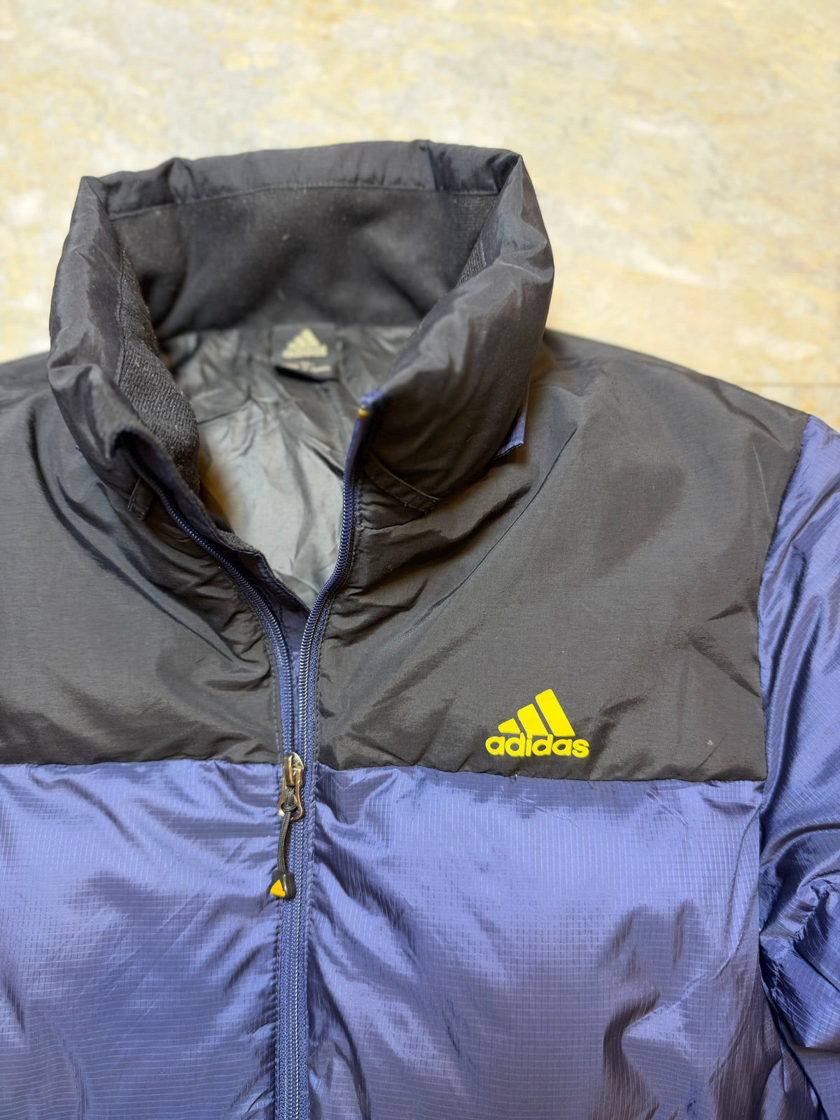 ADIDAS DUCK DOWN FEATHER PUFFER (MEDIUIM)