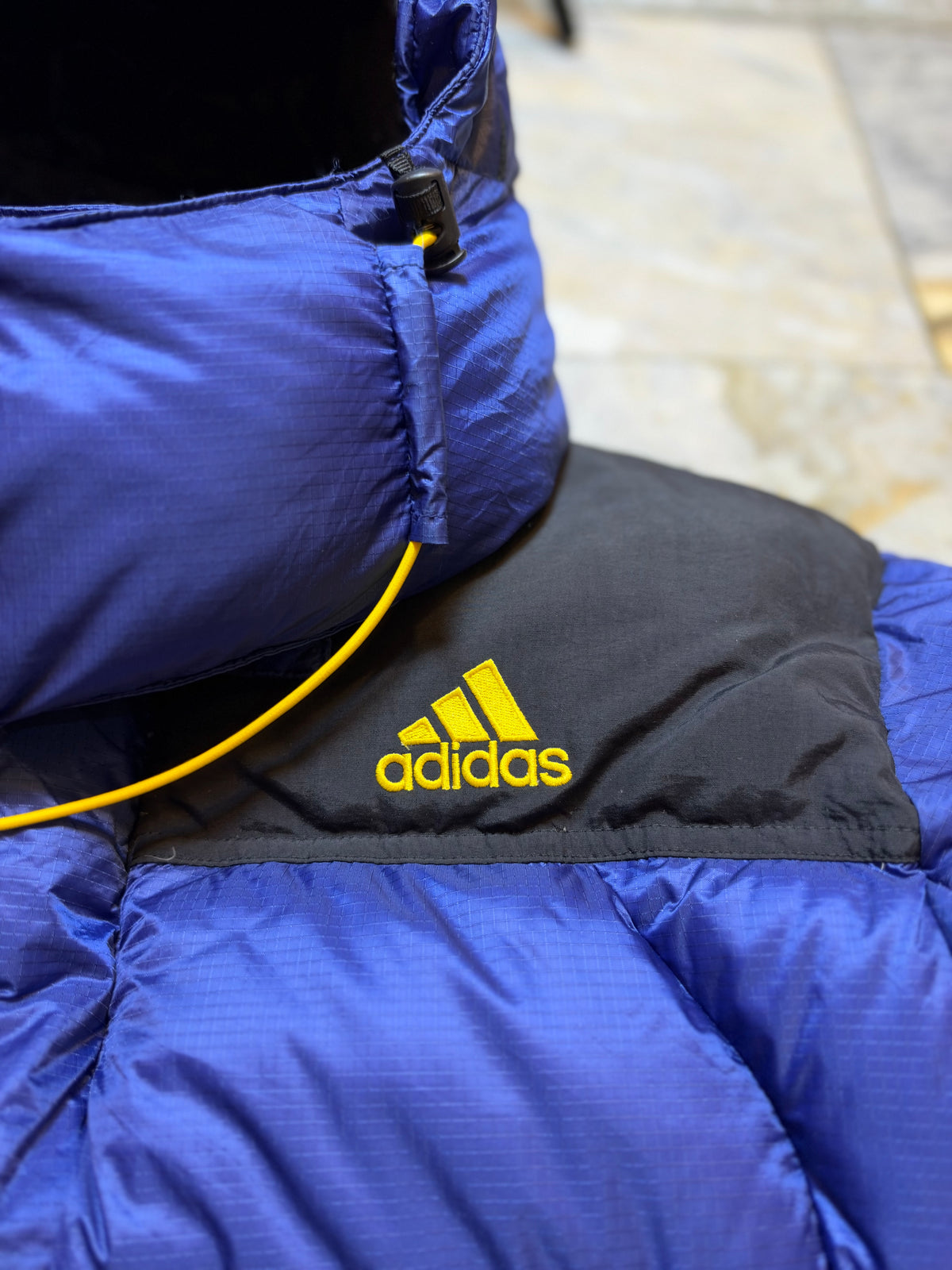 ADIDAS  DUCK DOWN. FEATHER PUFFER (MEDIUIM)