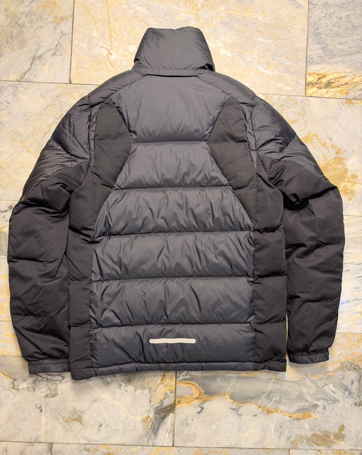 ADIDAS DUCK DOWN FEATHER MADE IN VEITNAM PUFFER (MEDUIM)
